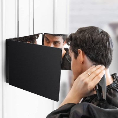 مرآة قابلة للطي ثلاثية الجوانب مزودة بإضاءة LED، بتصميم أوروبي وأمريكي بسيط.